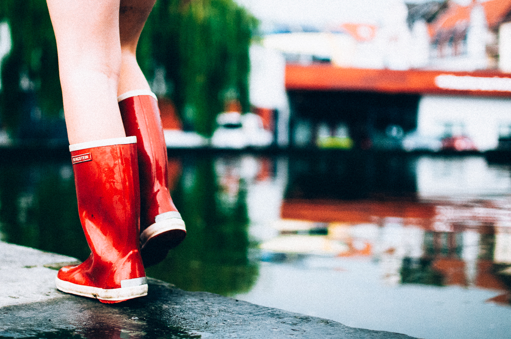 red shoes-